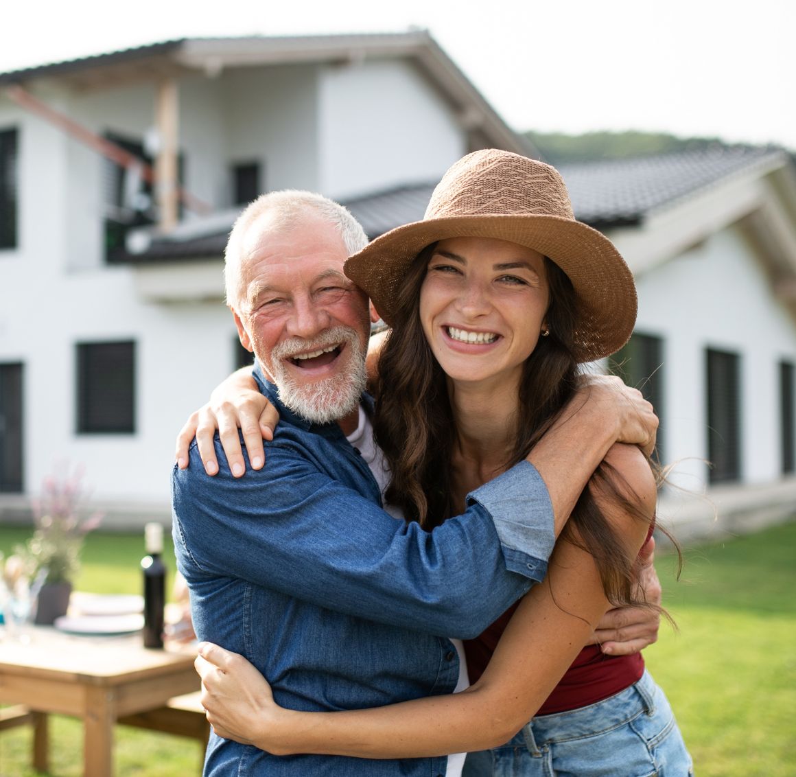 senior man and caregiver spending time outside – Veterans Care in Morgantown, WV senior man and caregiver spending time outside - Veterans Care in Morgantown, WV